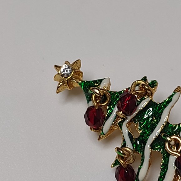 Green And Gold Tone Christmas Tree Brooch With Red Dangling Ornaments - Picture 7 of 11